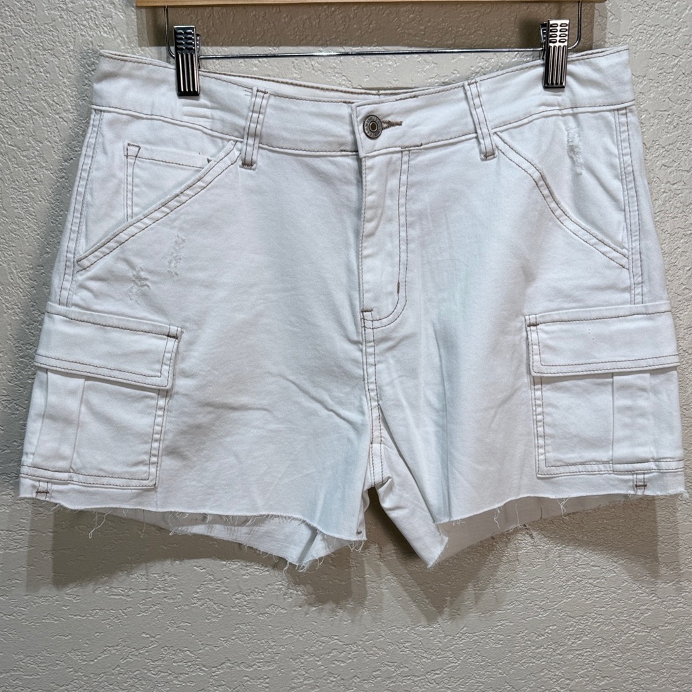 Eesome Women‎ Large White Cargo Raw Hem Cut Off Stretch Shorts NWT